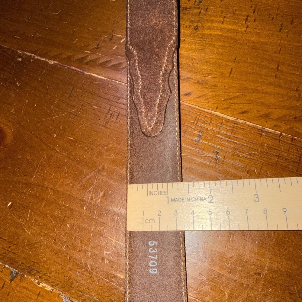 Silver Creek Classic Brown Leather Men's Belt
Size 38 - Picture 8 of 11